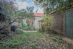 Photo 25- click for photo gallery